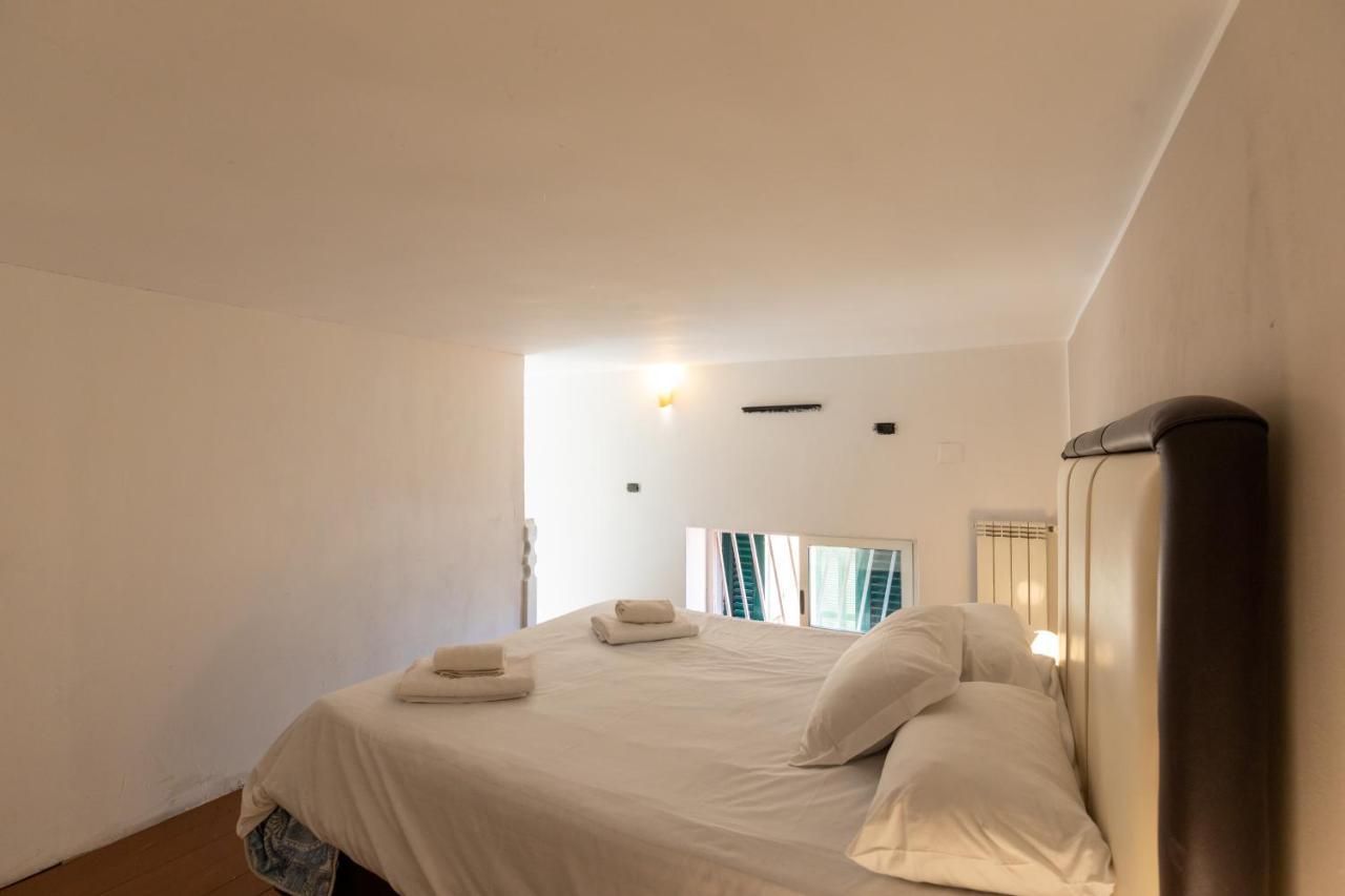 Apartment With Sea View With 2 Lifts Above Montesanto! Nápoles Exterior foto