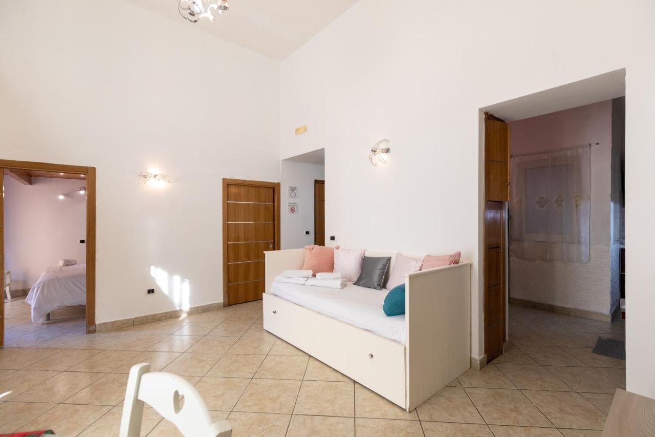 Apartment With Sea View With 2 Lifts Above Montesanto! Nápoles Exterior foto
