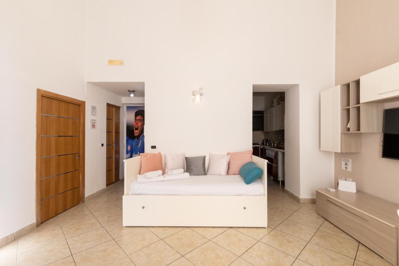 Apartment With Sea View With 2 Lifts Above Montesanto! Nápoles Exterior foto